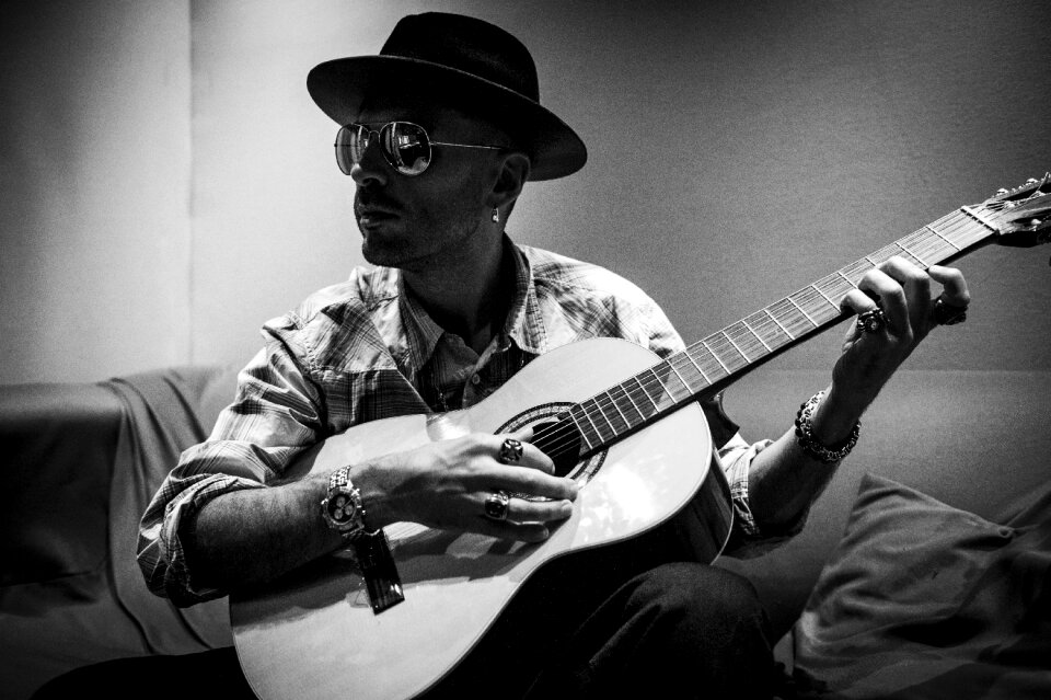 People one guitarist
