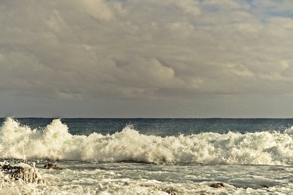 Seashore wave surf