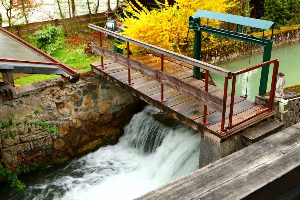 Bach flow mill creek