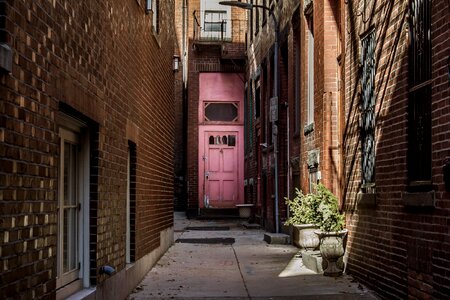 Narrow house