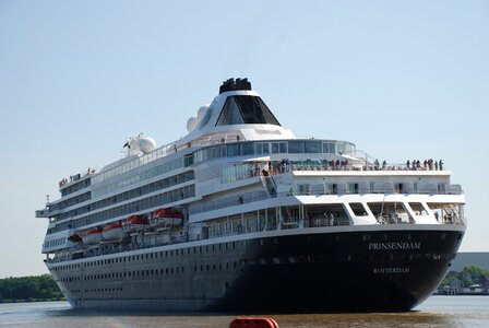 Cruise ship transport system