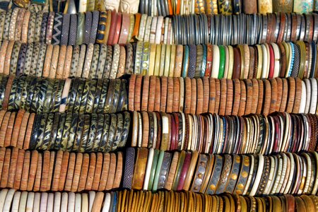 Pattern shop bangles