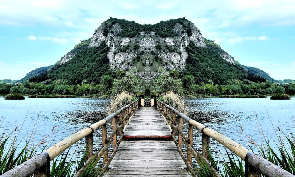 Landscape sky mirror
