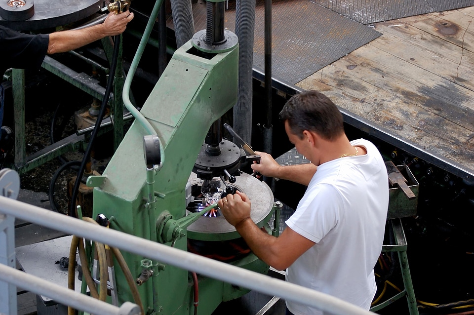Glass blower glass blowing work
