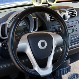Steering wheel leather speedometer photo