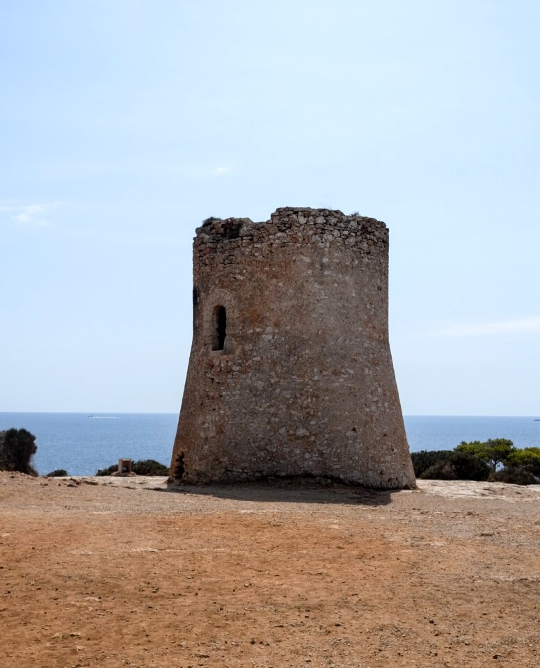 Travel palace fortress