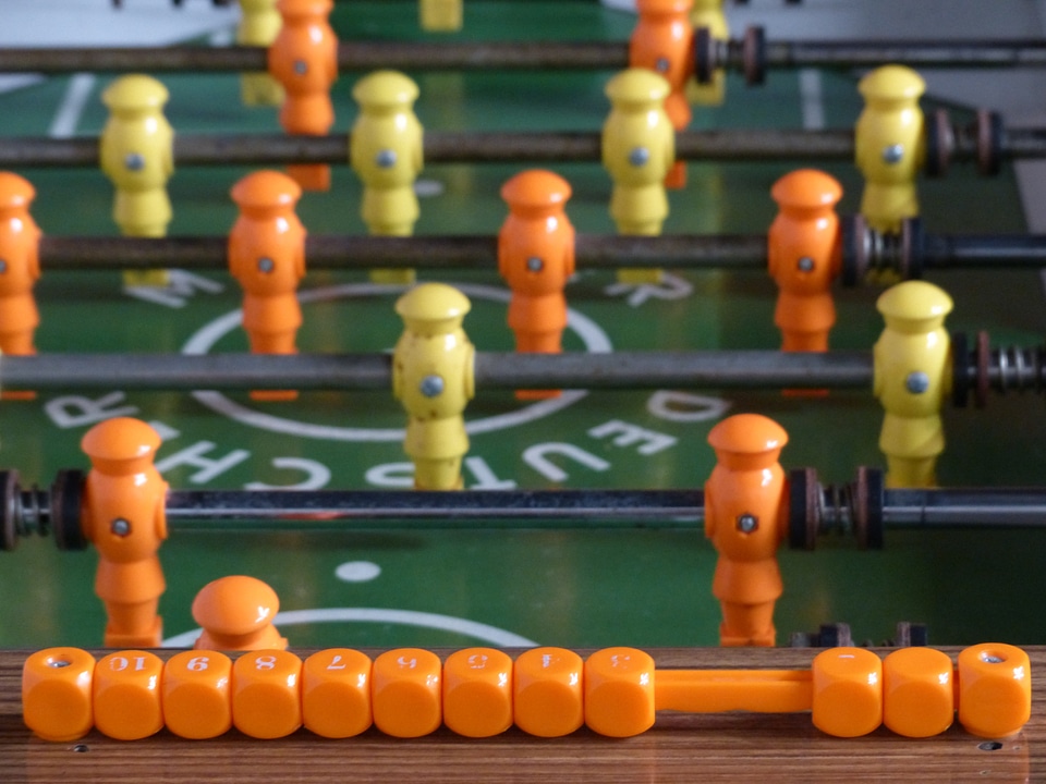 Sport game device kicker