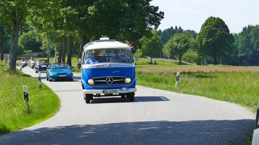 Asphalt drive oldtimer