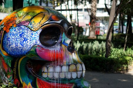 Skull culture sculpture photo