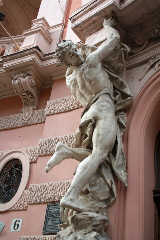Art travel tourism