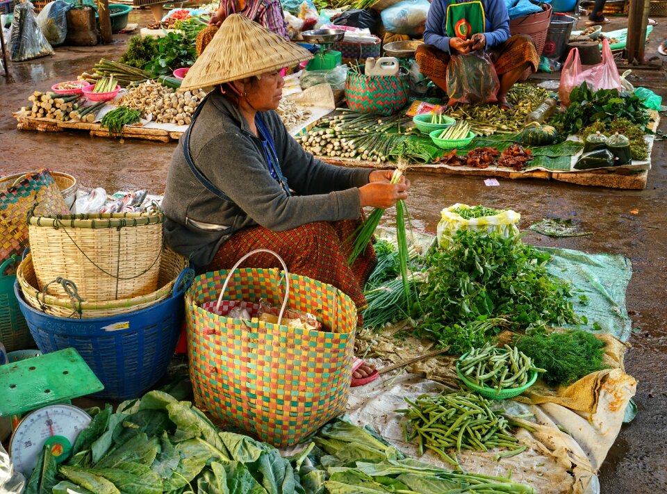 Asia people sell