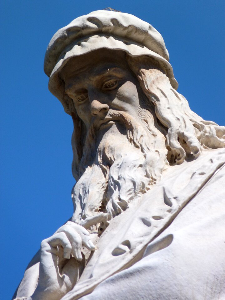 Leonardo da vinci milan italy