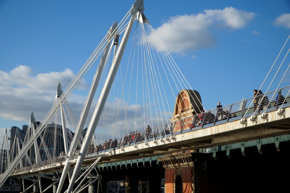 Architecture pedestrian cable