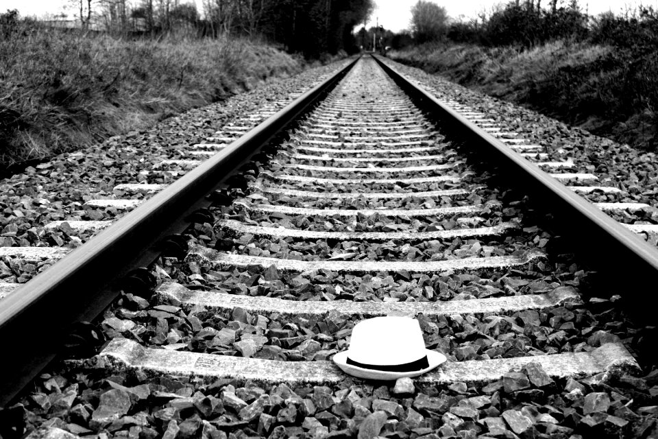 Race track black and white photography gleise