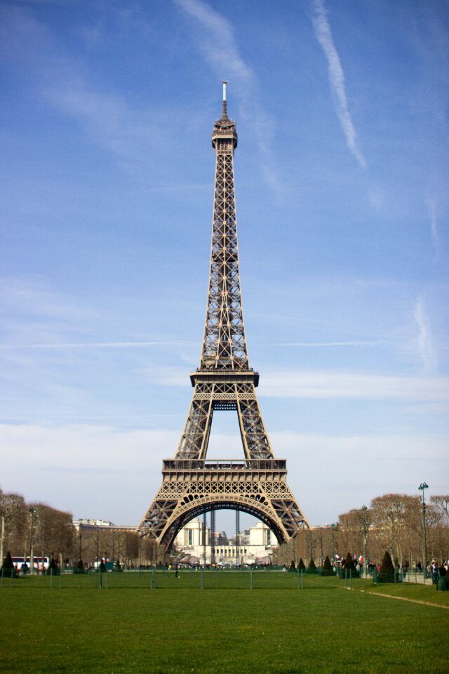 Sky tourism monument