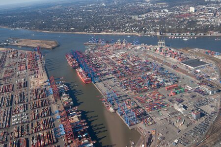 Hamburg container elbe