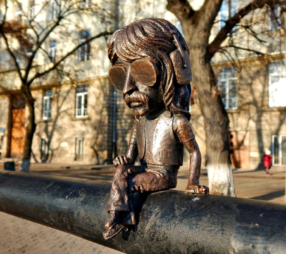 Travel mini sculpture ukraine
