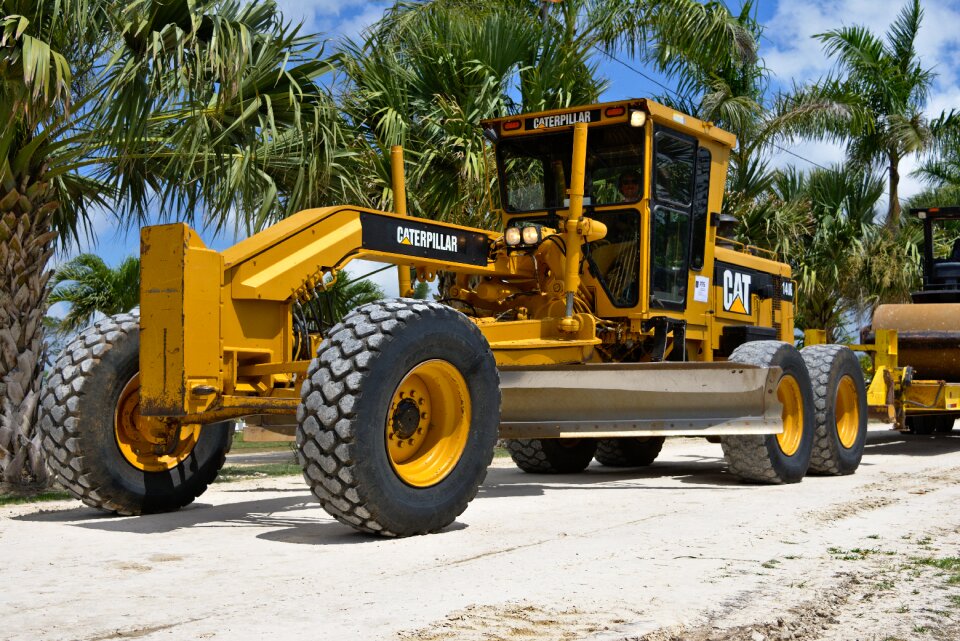 Transportation system tractor machine