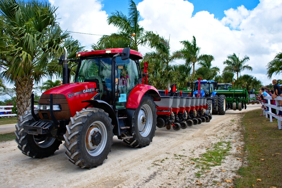 Farm equipment road fence