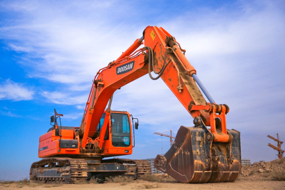 Scoop power shovel equipment