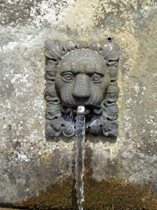 Ancient art fountain