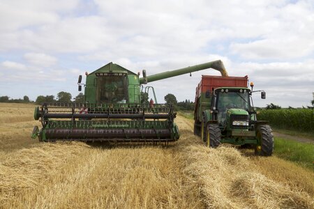 Field harvest machine photo