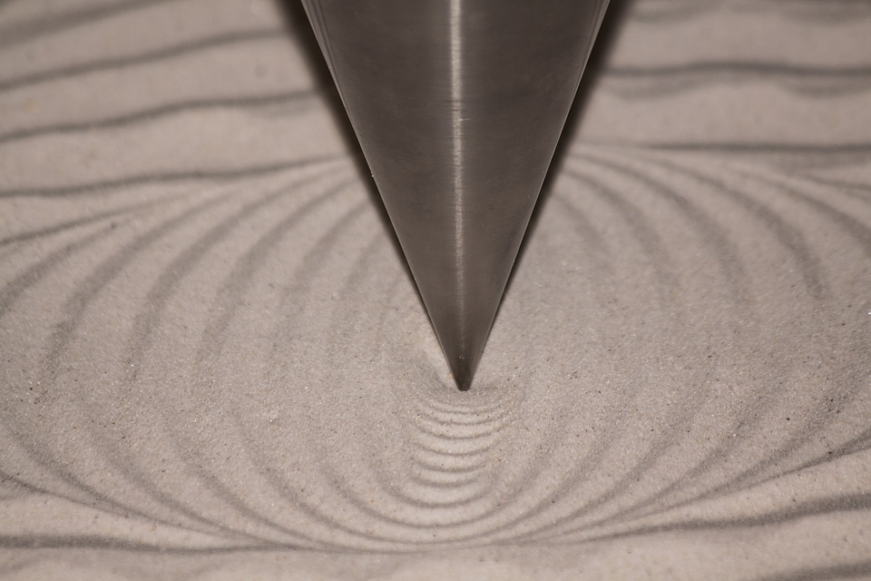 Vibration frequency pendulum vibrations sand