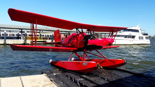 Travel boat sea-plane