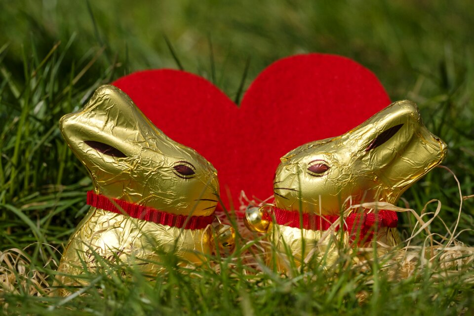 Figure chocolate love