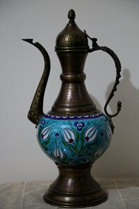 Tulips vase art