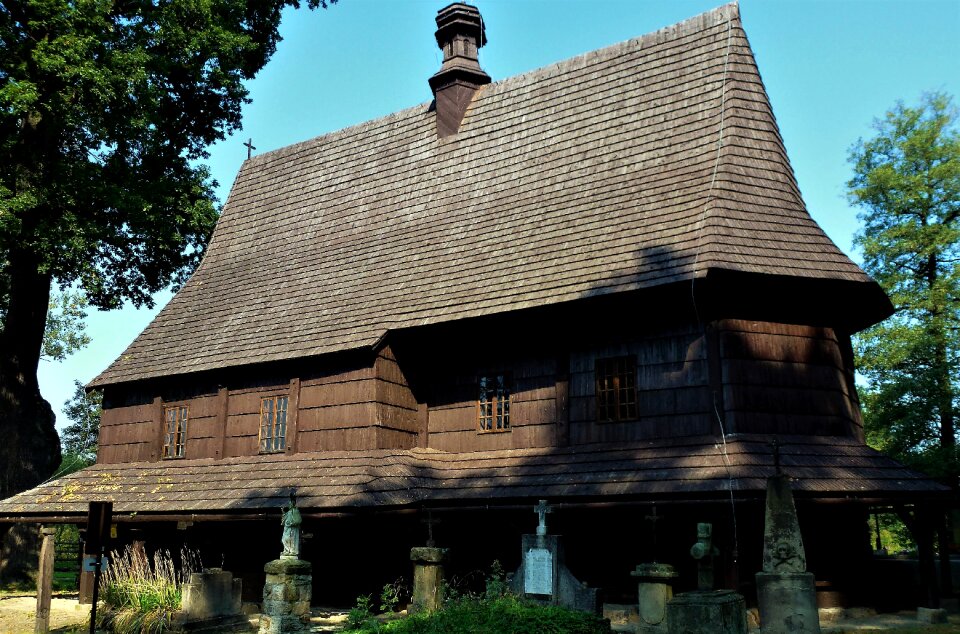 Wood roof old