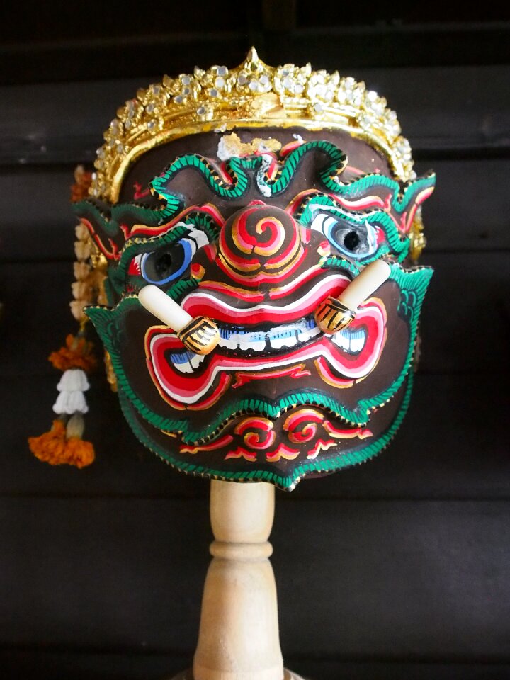 Mask khon english culture