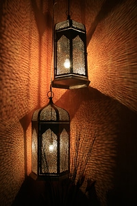 Diffused light reflecting light interior