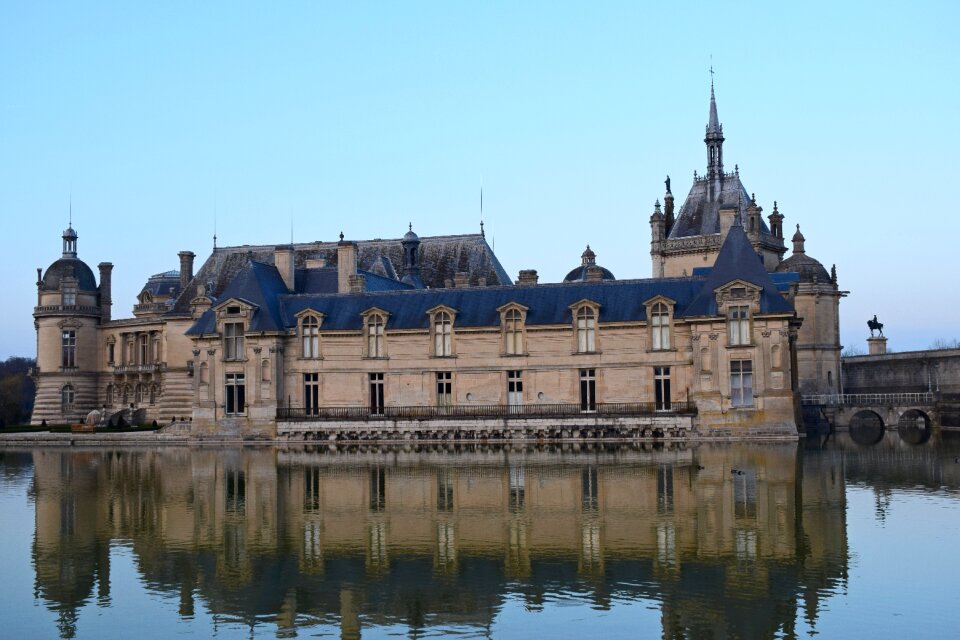 River travel palace