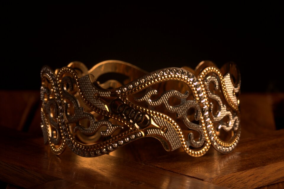Luxury desktop brown jewelry