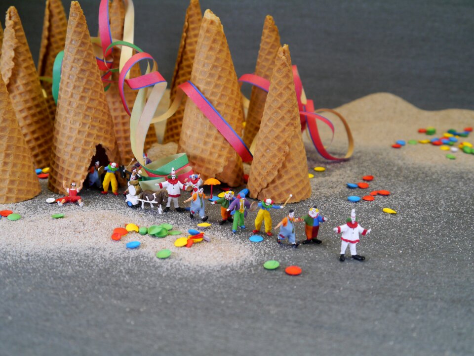 Confetti funny small