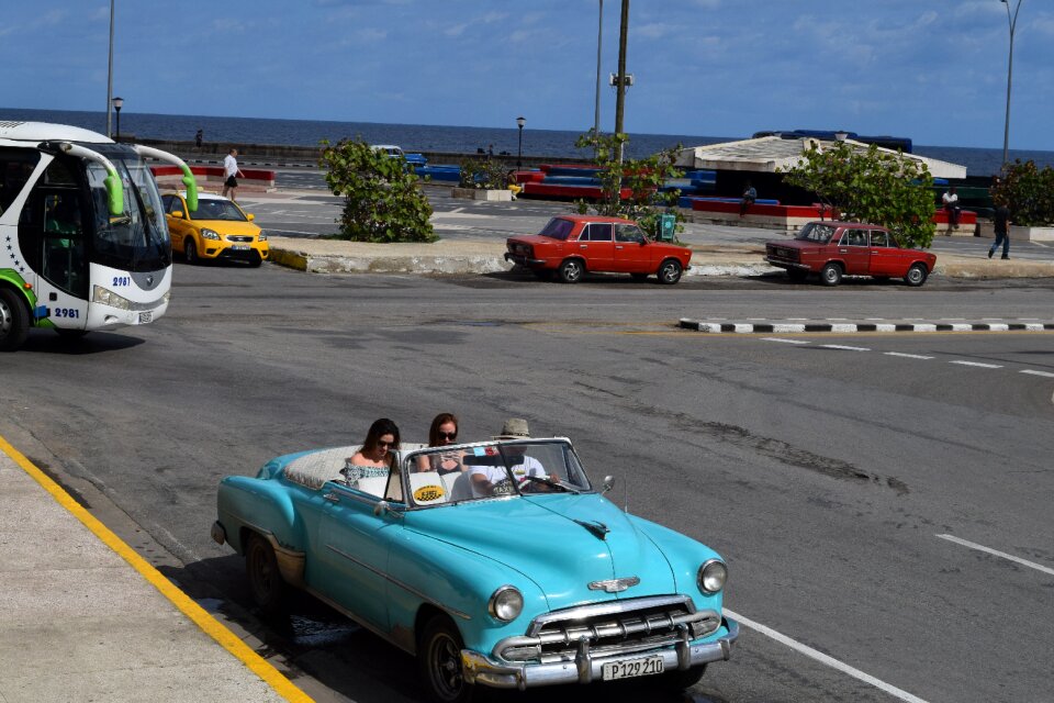 Road drive cuba