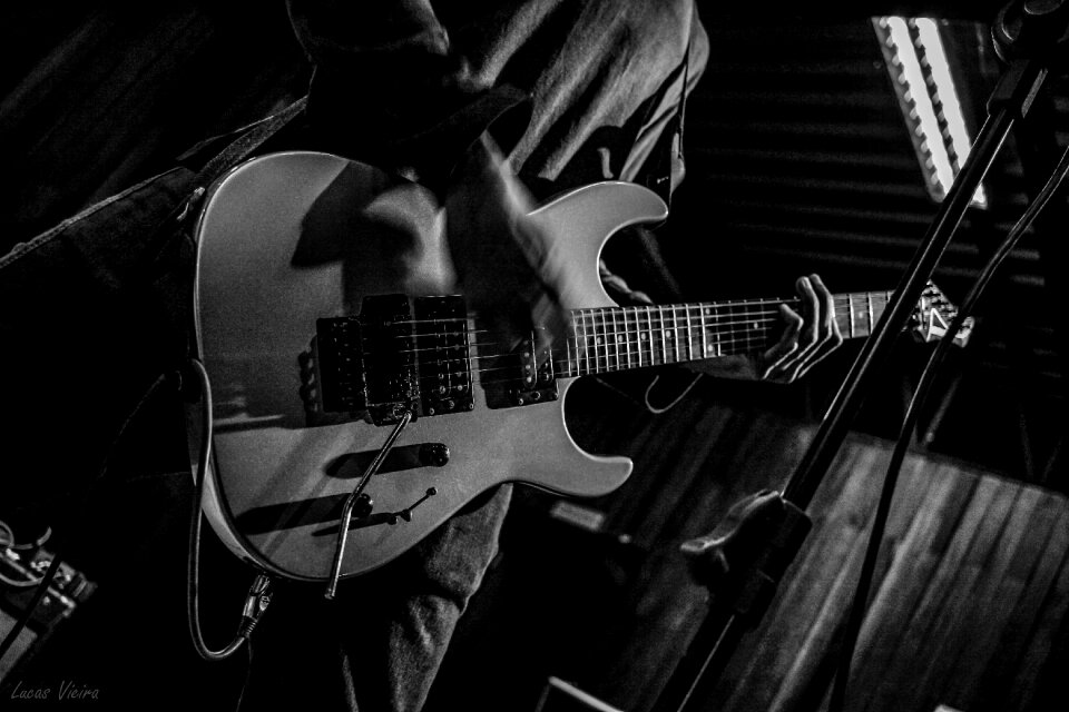 Darkness guitarist sound