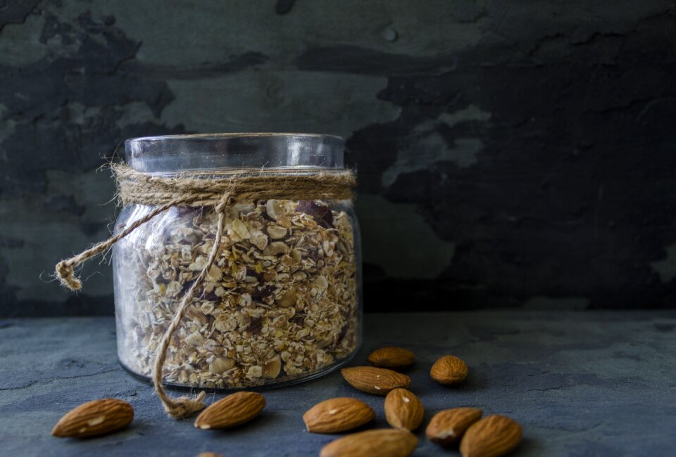 Cereals almond bank