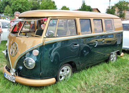 Wheel bus nostalgia photo