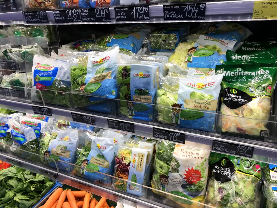 Market supermarket detail