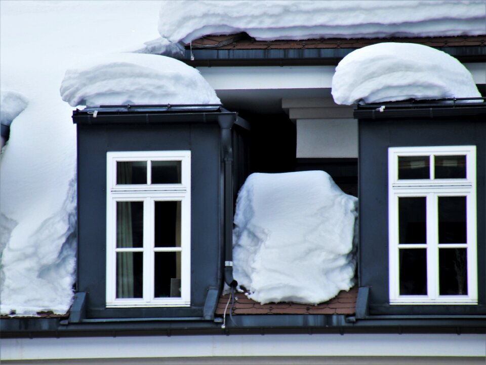 Architecture snow at the court of