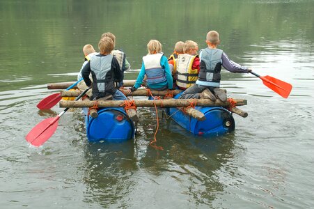 People kayak group photo
