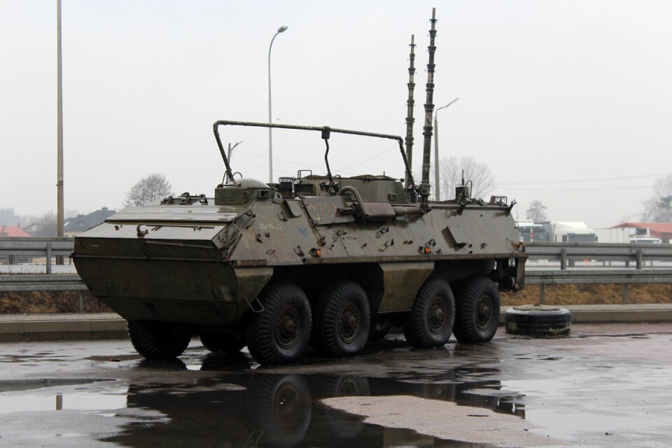 Transport amphibian river transport