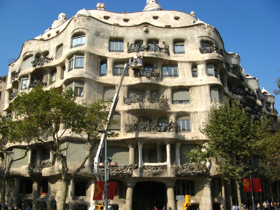 Building tourism spain