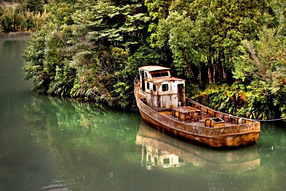 River travel boat