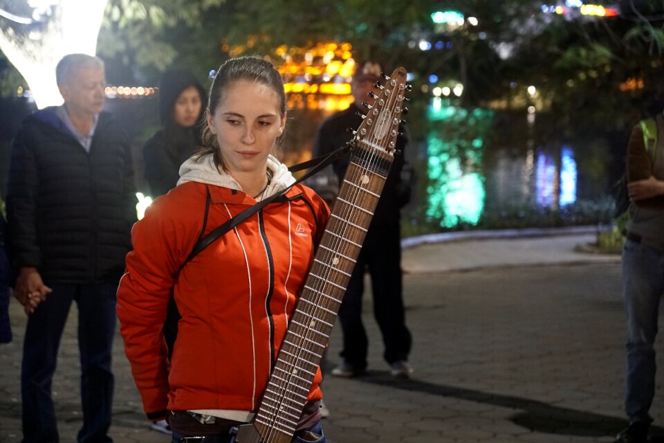 Performance concert girl