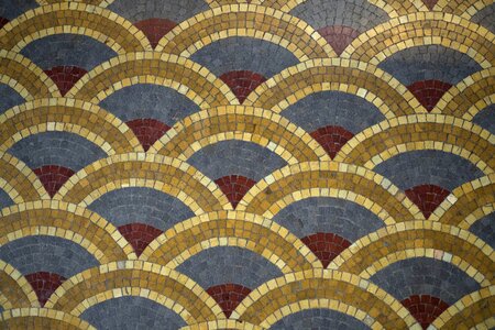 Mosaic geometric tile