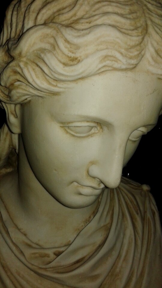 Sculpture goddess