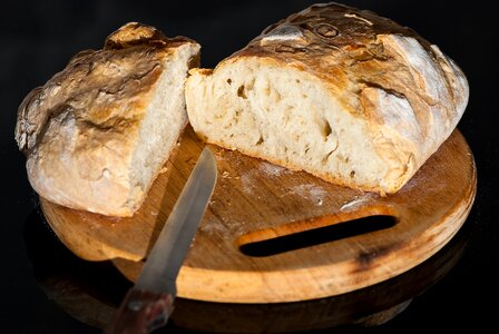 Board ciabatta knife